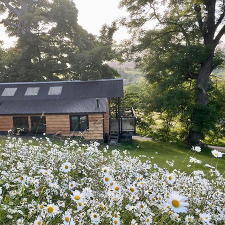 Faraway Follies Villa Llandegla ภายนอก รูปภาพ