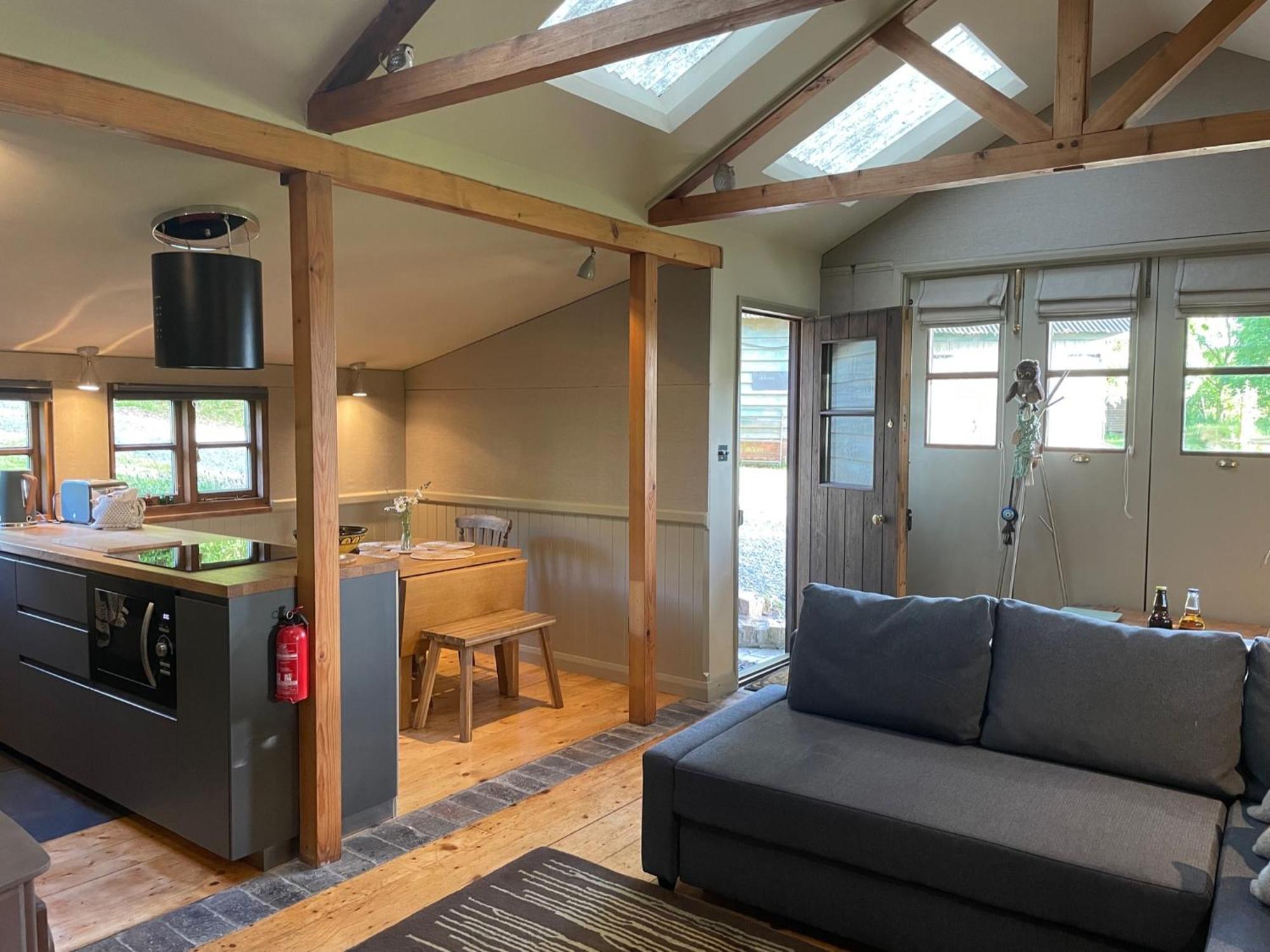 Faraway Follies Villa Llandegla ภายนอก รูปภาพ