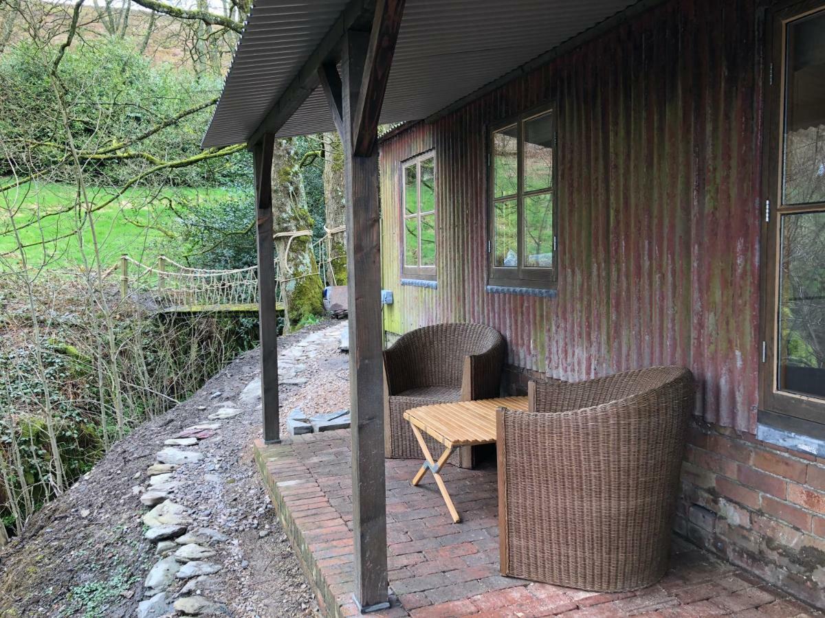 Faraway Follies Villa Llandegla ภายนอก รูปภาพ