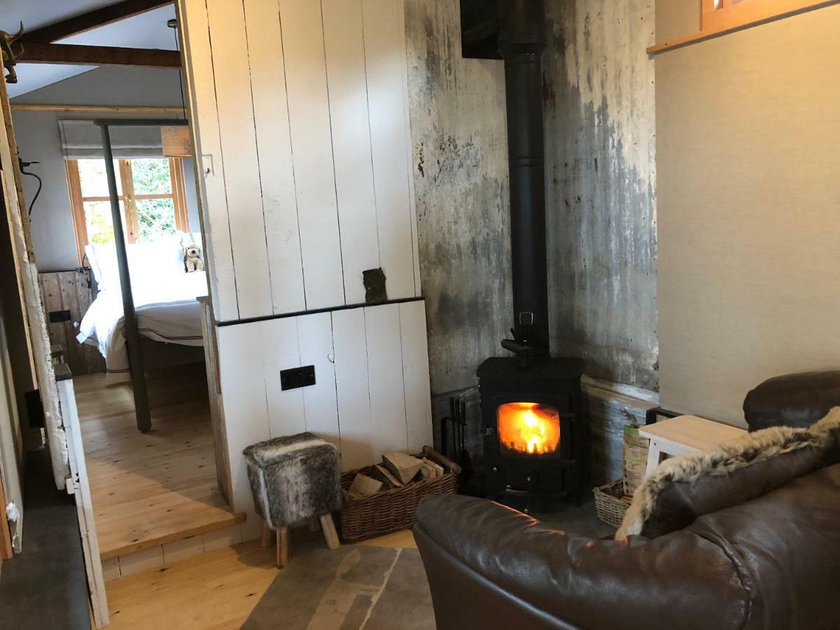 Faraway Follies Villa Llandegla ภายนอก รูปภาพ